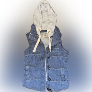 Eswallow Women’s Blue Hooded Vest